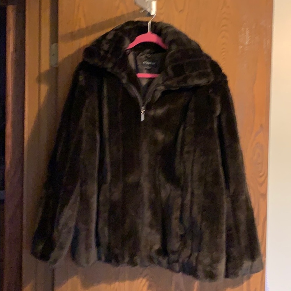 Dark brown fur looking Coat size 26/28